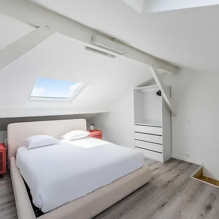 Charming Duplex 2br 6p -